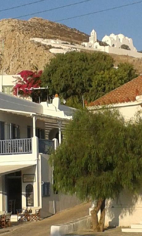 Artemis Rooms Folégandros Eksteriør billede